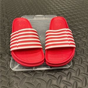 Authentic Hunter x Target slides, NWOT.